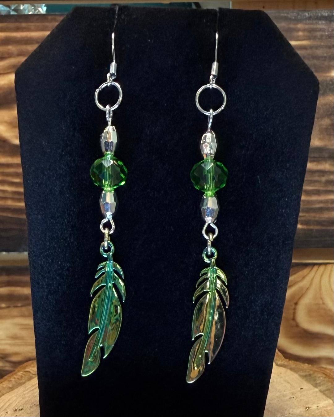 NEW Green Shiny Feather Charm Earrings w/ Matching Faceted Beads