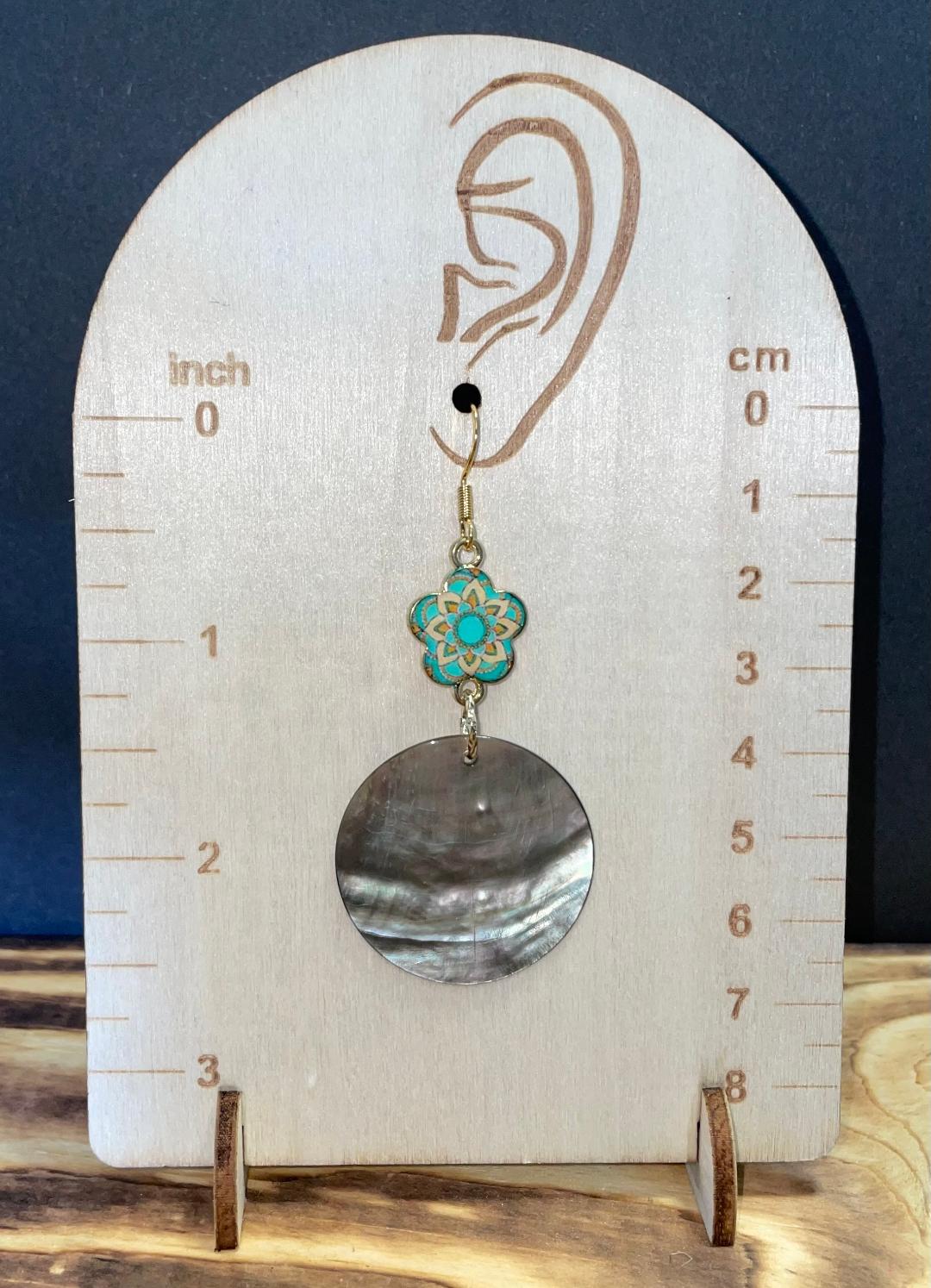 NEW Pearlized Abalone Shell Style Ocean Theme Mandala Earrings
