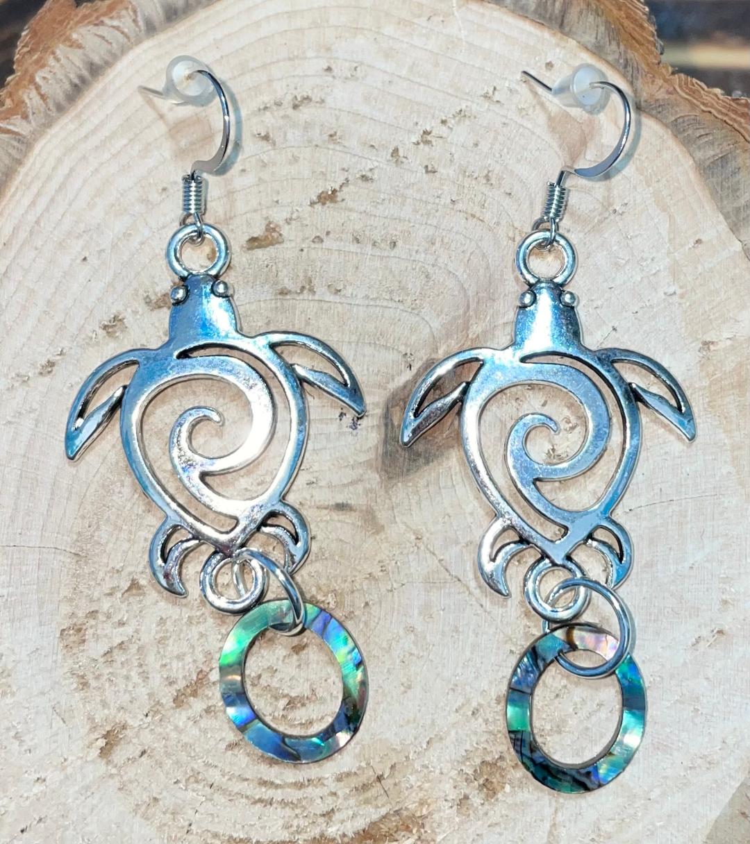 NEW Turtle Silver Tone Charm & Abalone Style Circle Drop Earrings