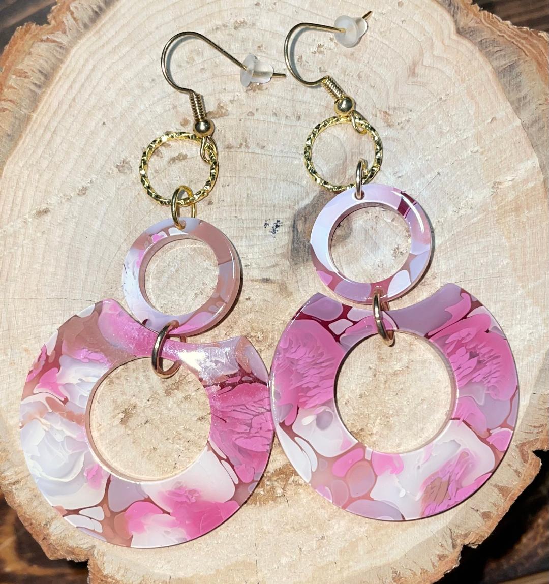 NEW Retro Mauve Pink Double Circle Hoop Acrylic Flirty Earrings