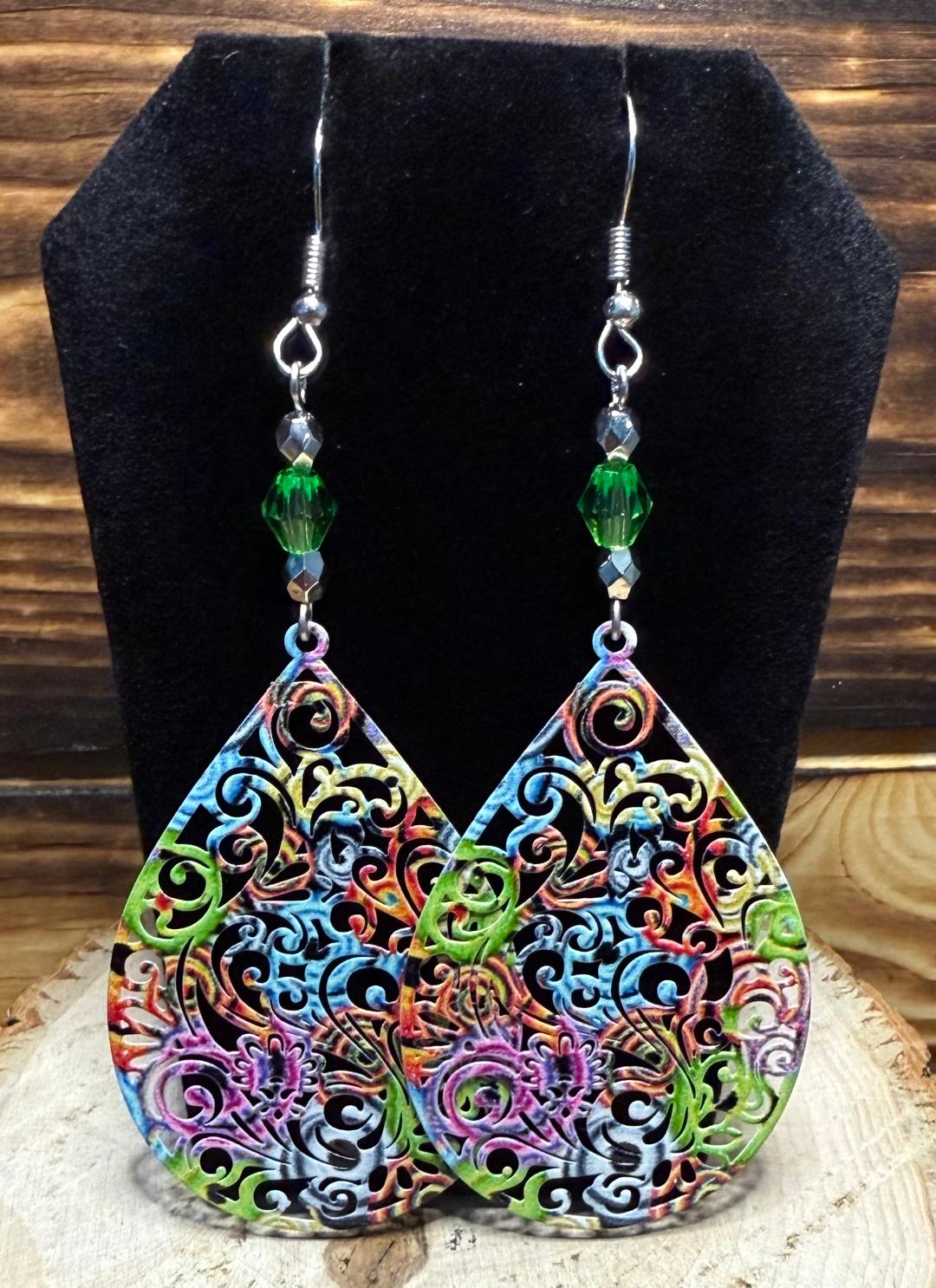 NEW Colorful Boho Hollow Cut Metal Teardrop & Green Bead Earrings