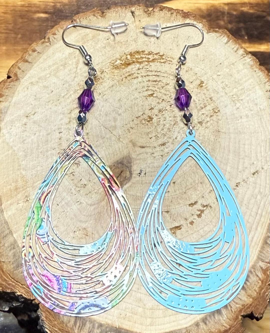 NEW Colorful Boho Hollow Cut Metal Teardrop & Faceted Purple Bead Earrings