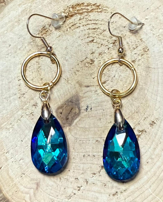 NEW Ocean Teal Blue Teardrop Rhinestone Earrings