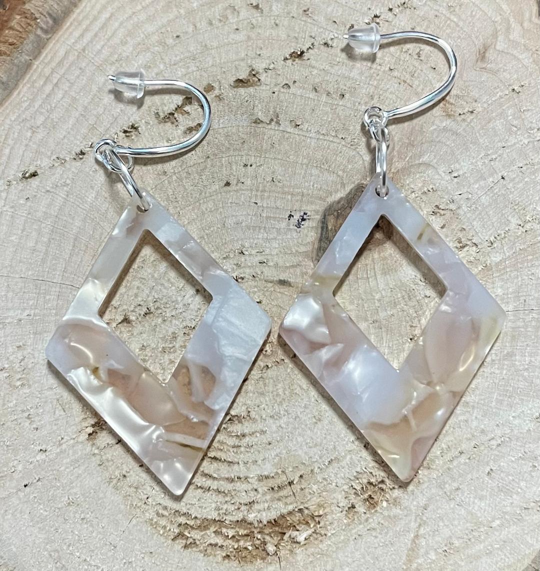 NEW Pearly White Geometric Diamond Shape Acrylic Earrings