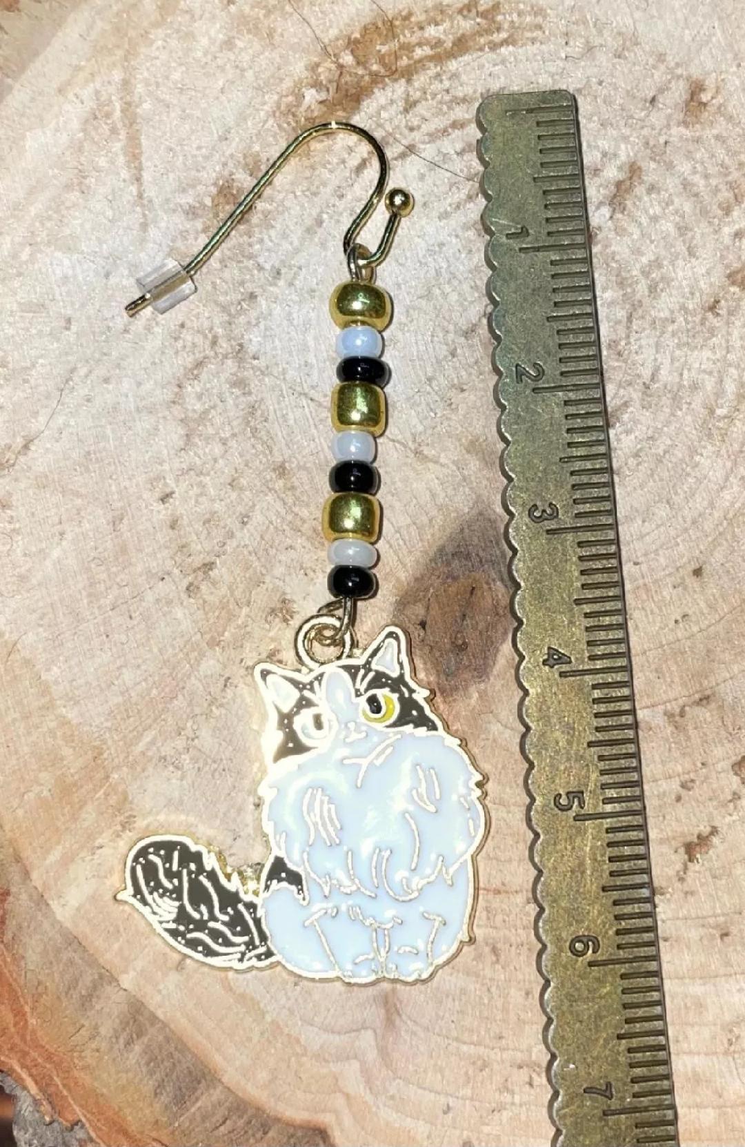 NEW Unique Persian Cat & Beaded Gold Tone Dangle Earrings - Hand Assembled