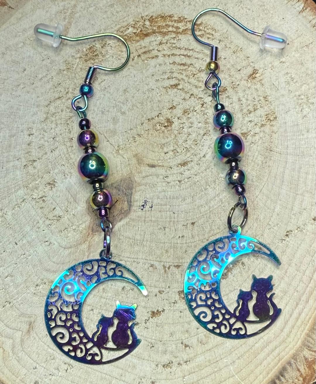 NEW Cat & Kitten Hollow Cut Rainbow Iridescent Charm Earrings w/ Beads