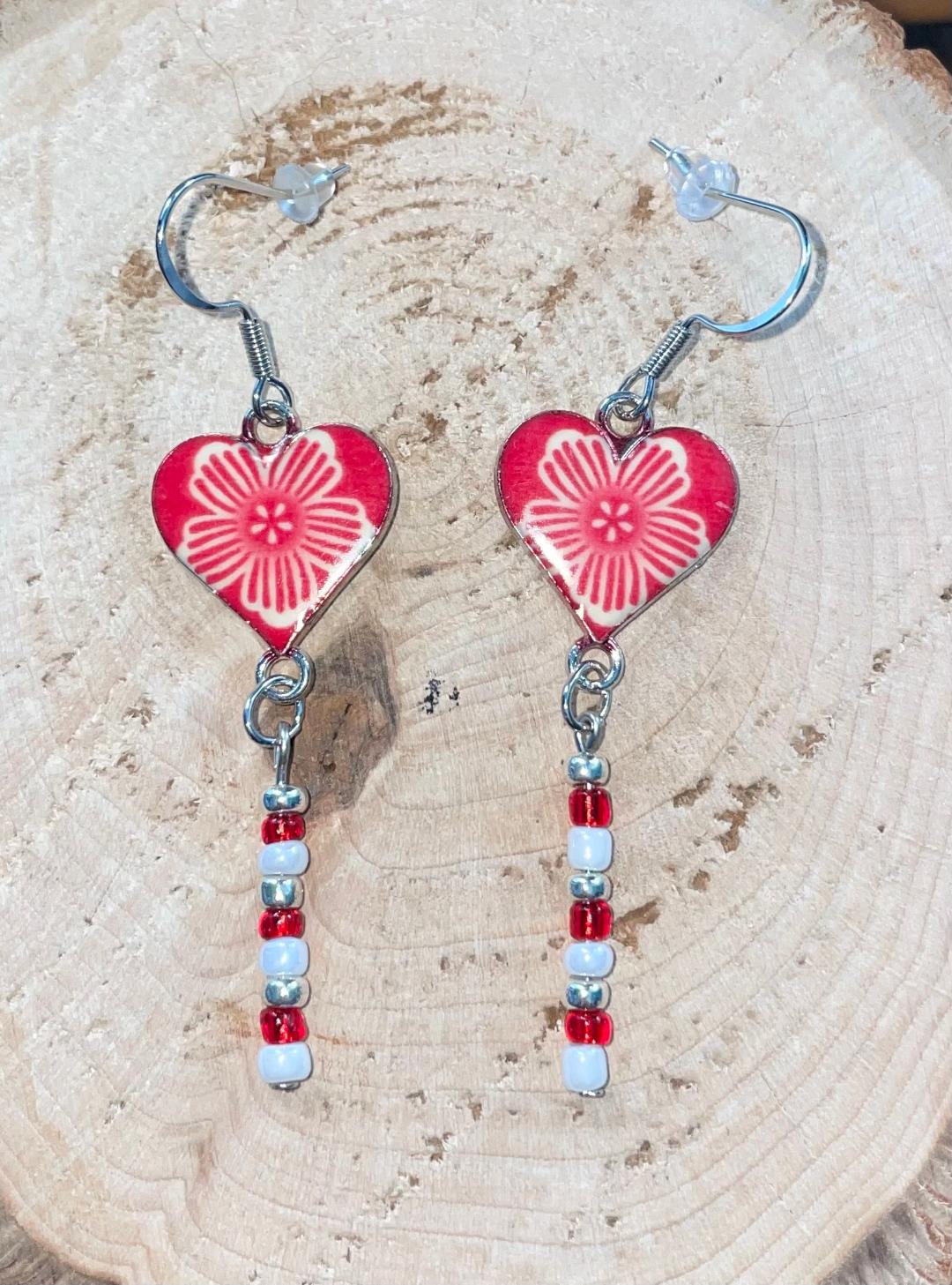 NEW Red Floral Boho Enamel Heart & Beads Drop Dangle Earrings