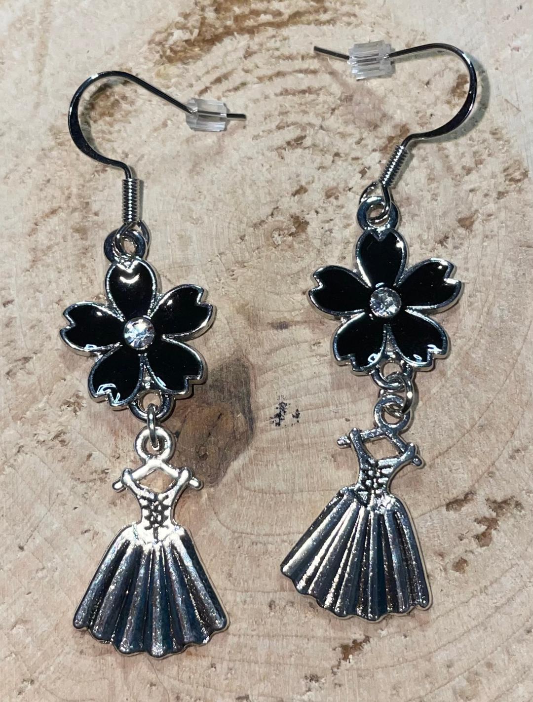 NEW Little Corset Dress & Black Enamel Flower Drop Dangle Earrings