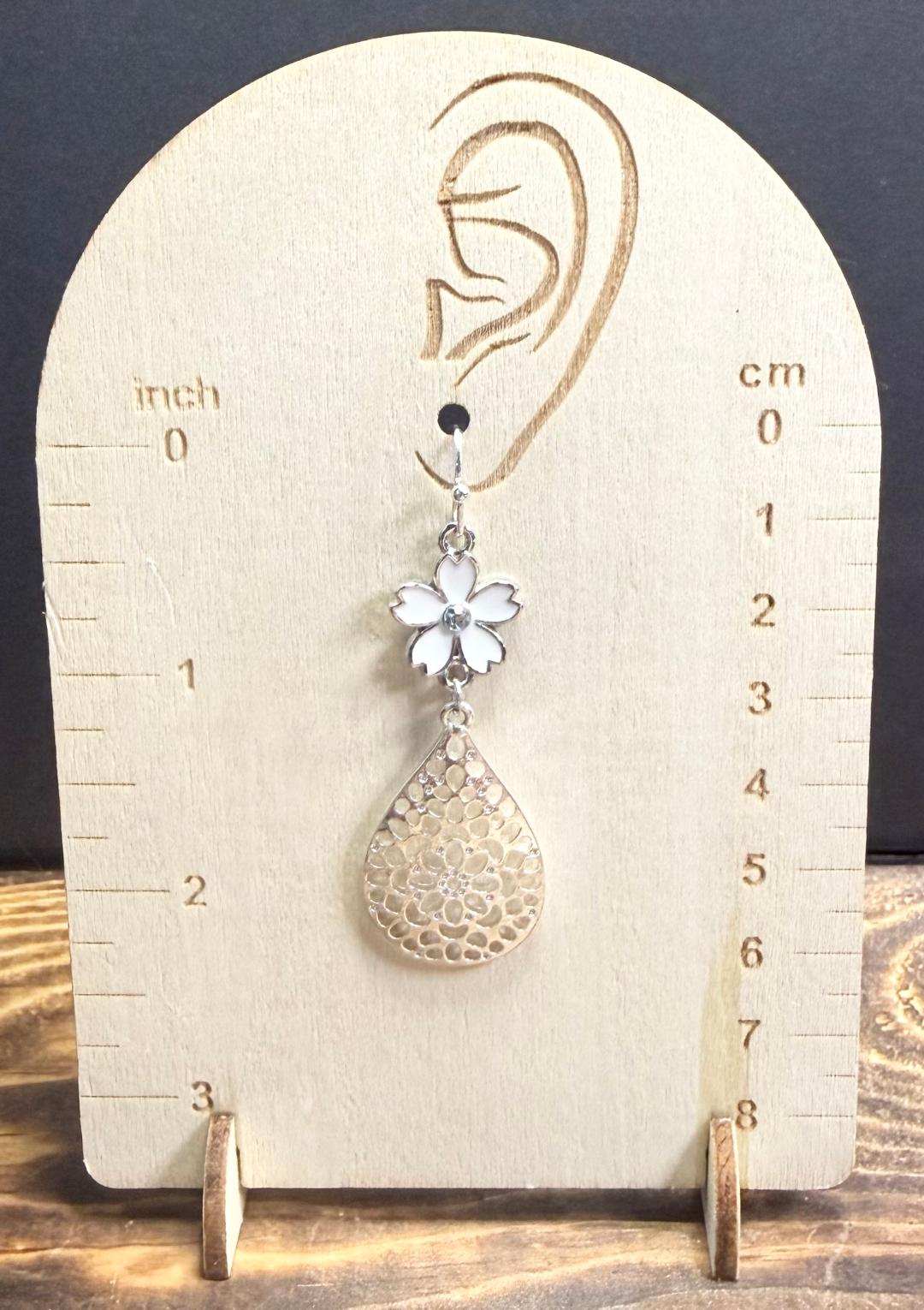 NEW Silver Filigree Style Teardrop Earrings w/ Fancy White Enamel Flower