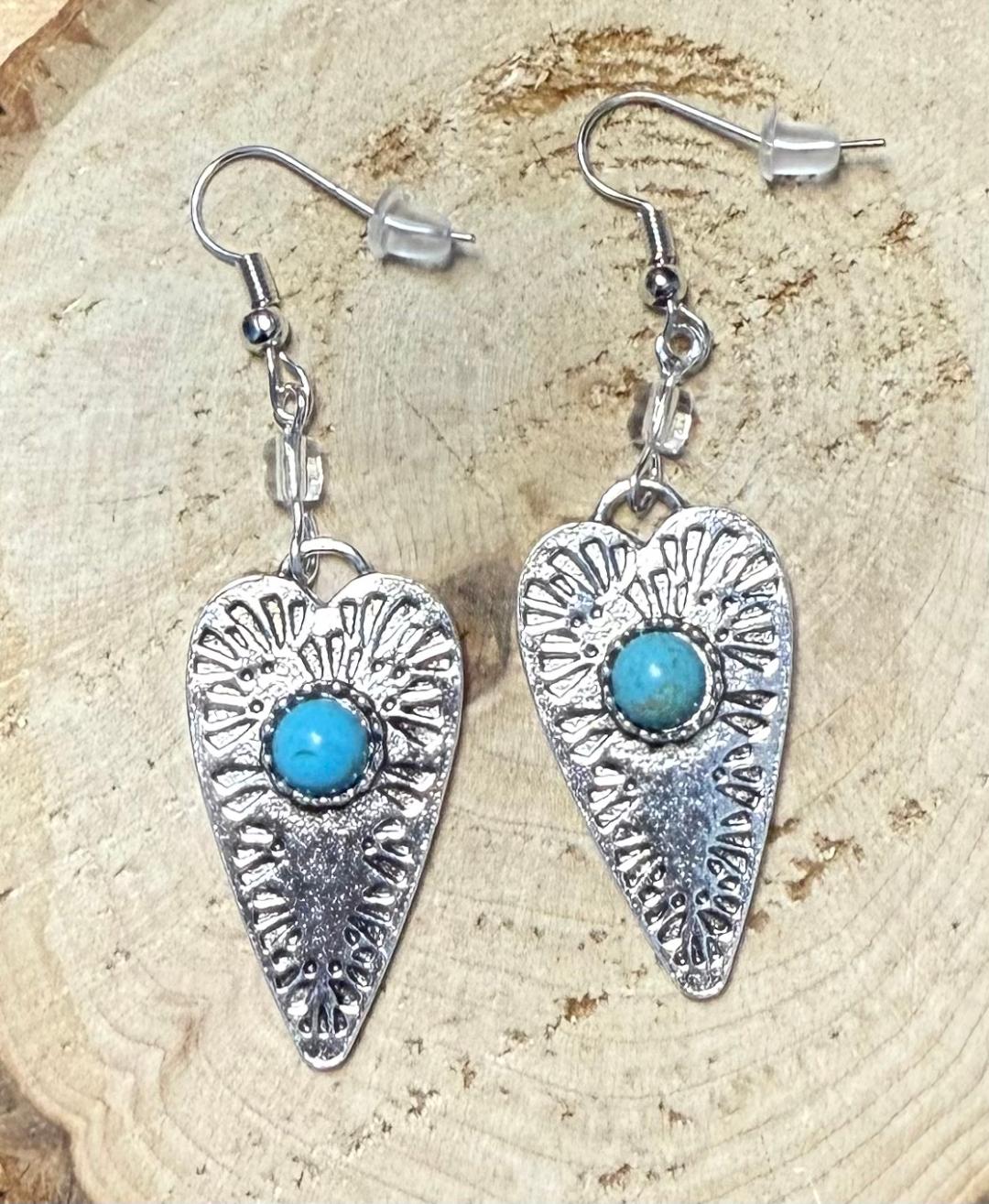 NEW Southwestern Style Silver Metal Alloy & Green Bead Earrings