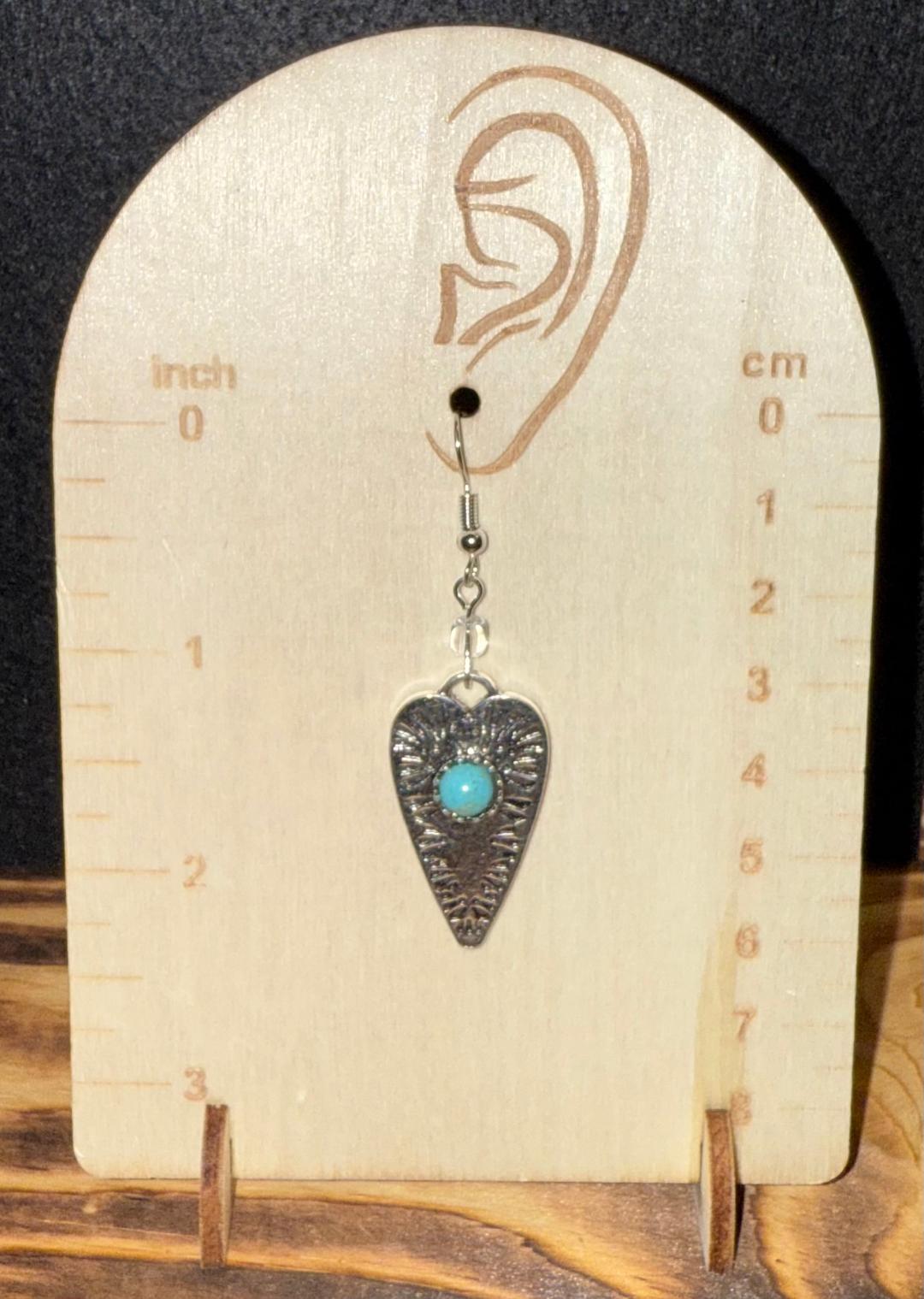 NEW Southwestern Style Silver Metal Alloy & Green Bead Earrings
