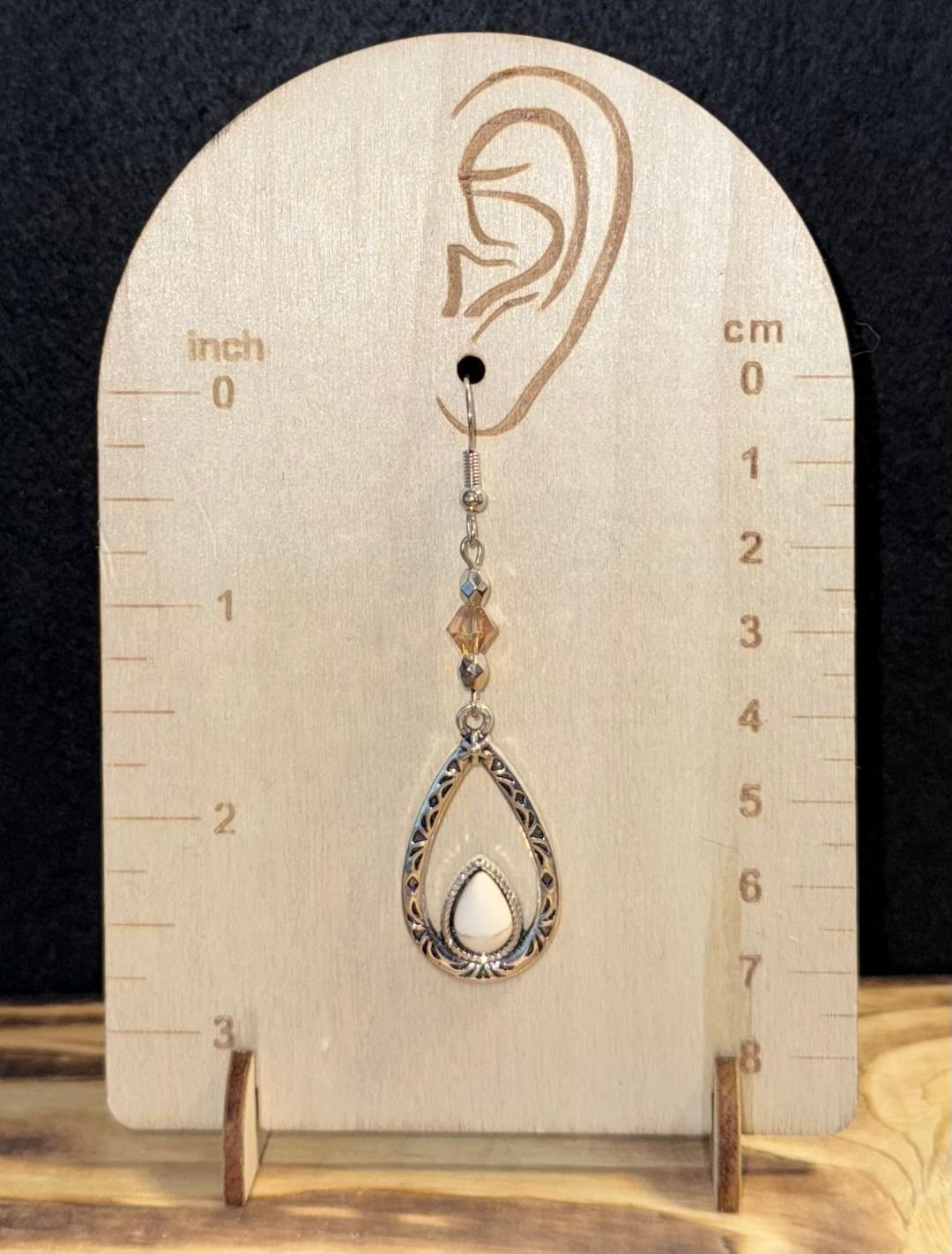 NEW Silver Tone Etched Teardrop Earrings w/ Off White & Champagne Faceted Beads