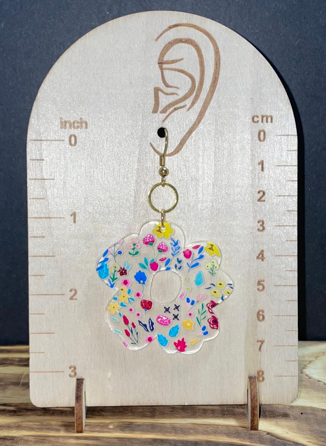 NEW Chic Flower Shaped Acrylic Flirty Spring Bouquet Accented Earrings