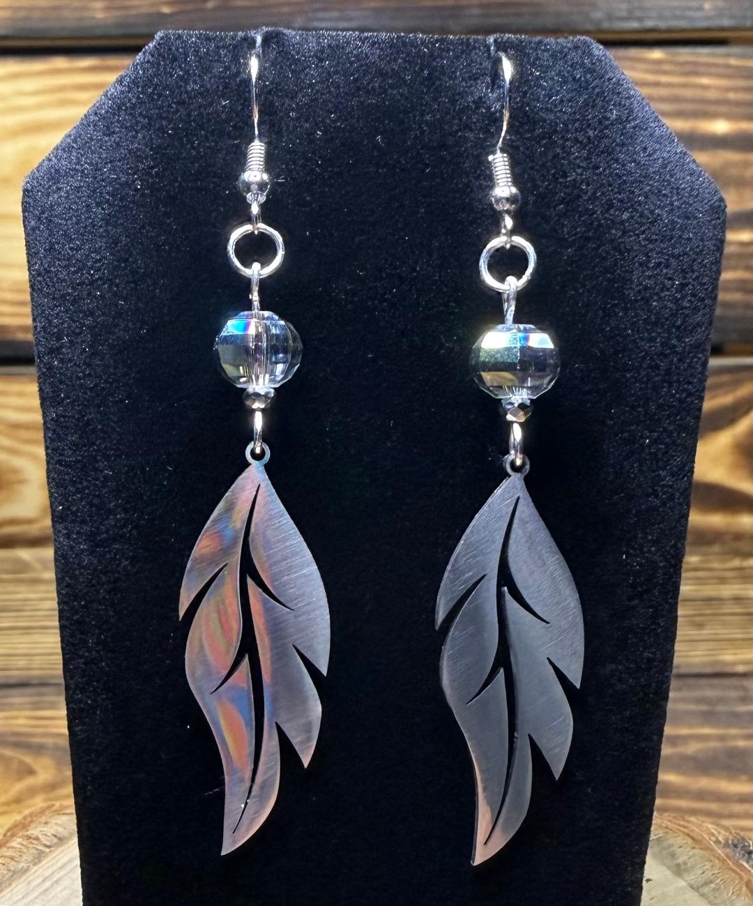 NEW Gorgeous Silver Stainless Steel Feather Leaf Earrings w/ Iridescent Glass Bead