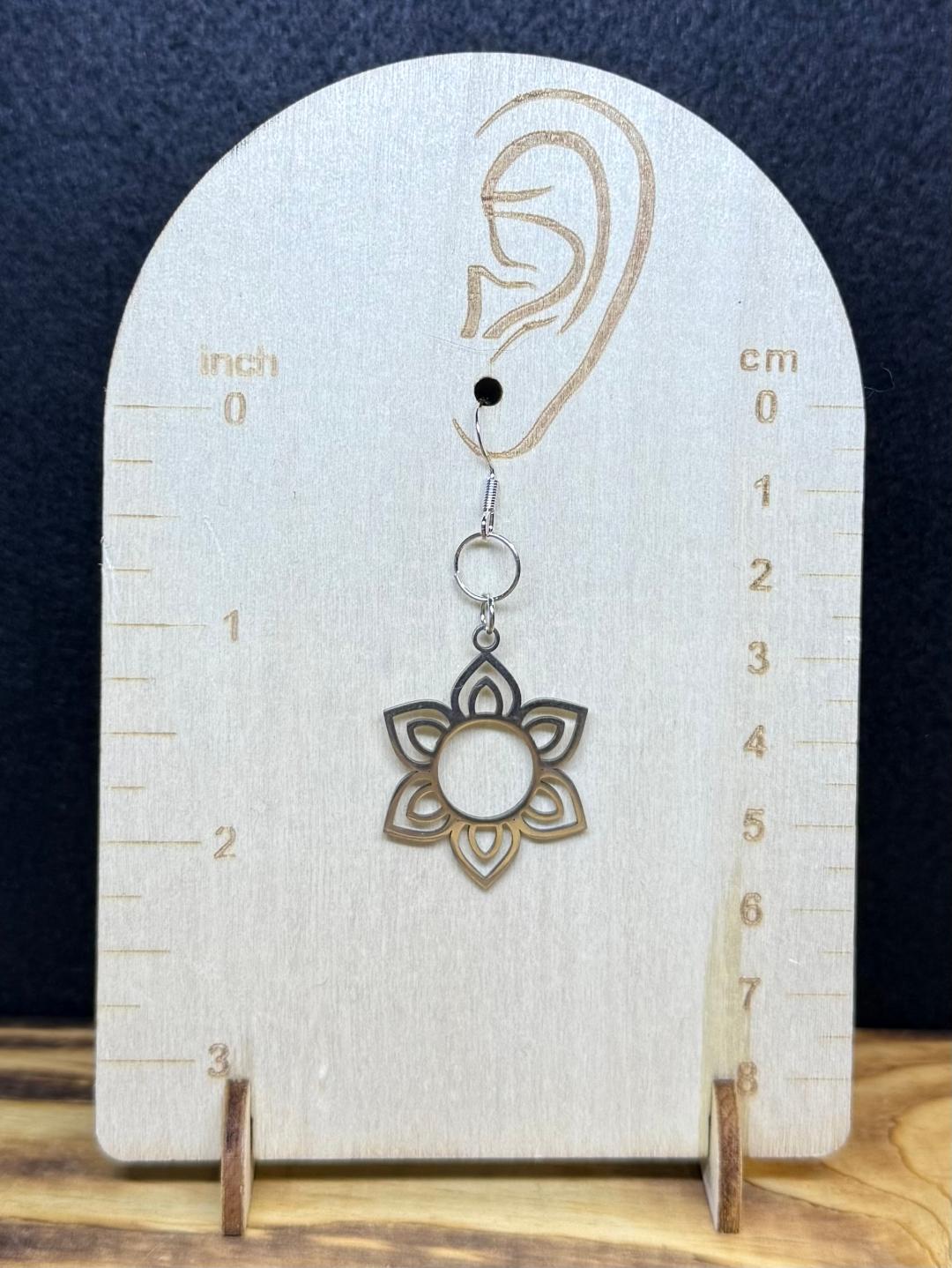 NEW Stainless Steel Sun Shaped Flower Earrings