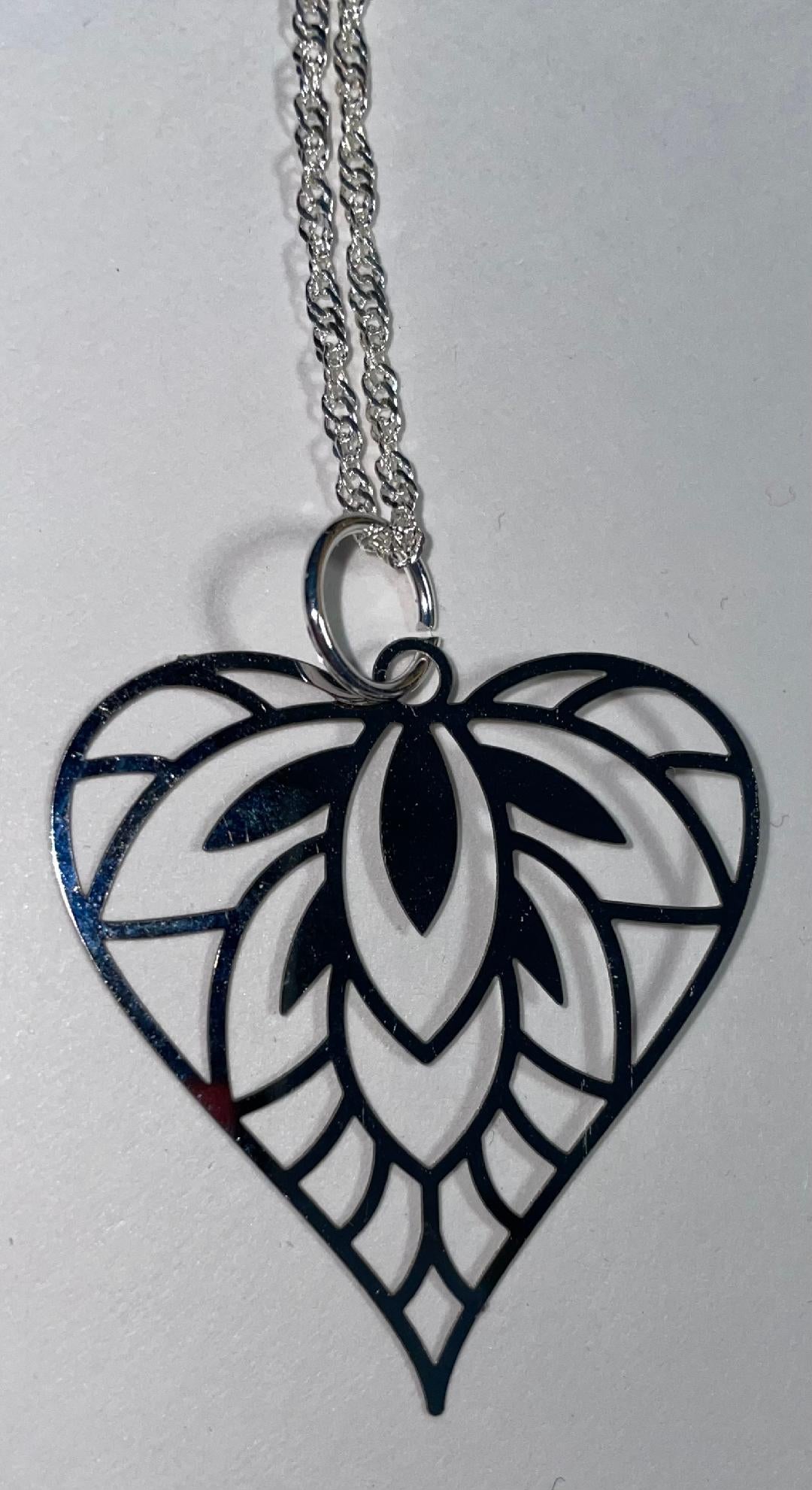 NEW Stainless Steel Lotus Flower Heart Charm Necklace