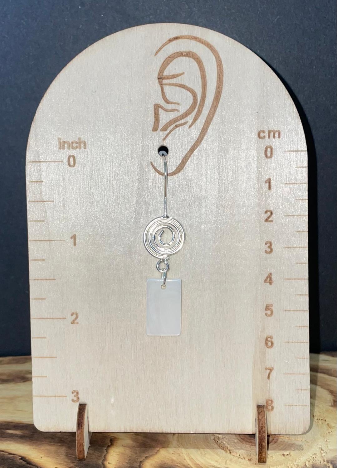 NEW Mod Contemporary Swirl & Pearlized White Charm Earrings