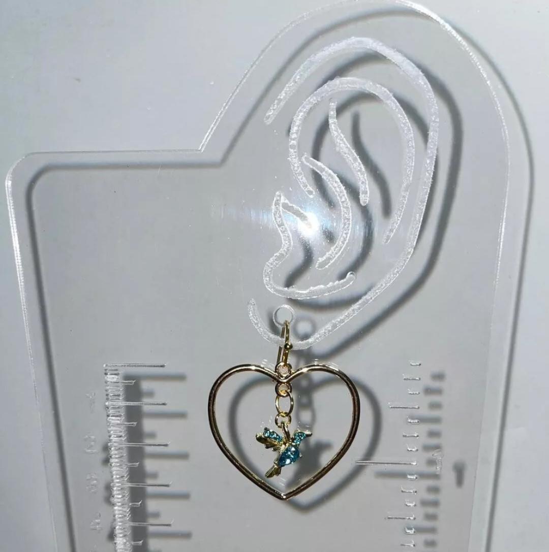 NEW Sweet Heart Shape Gold Tone Dangle Hoop Earrings with Rhinestone Hummingbird