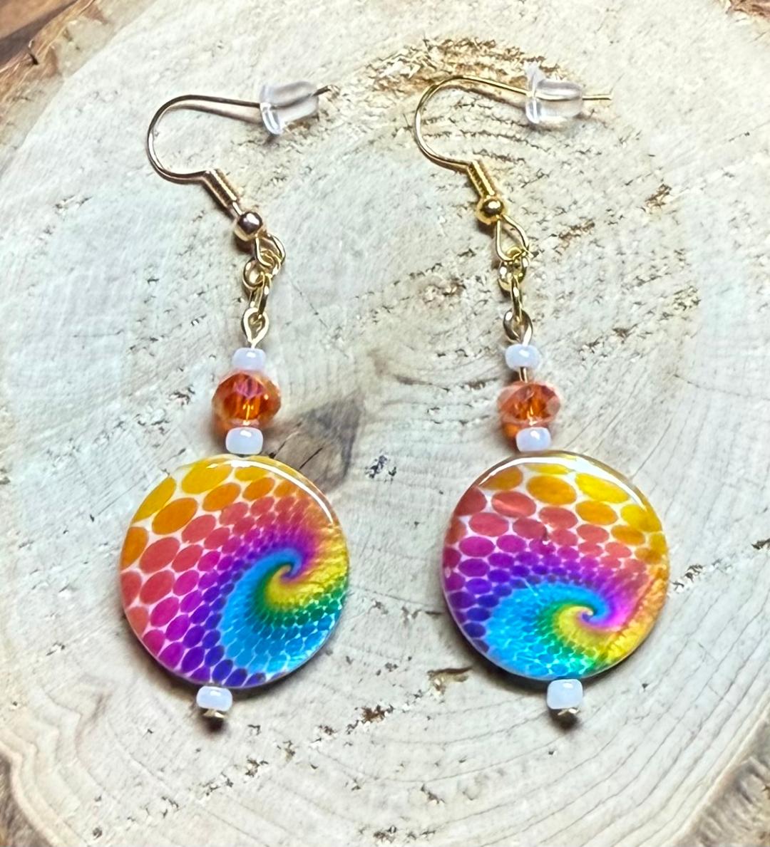 NEW Round Hippie Tie Dye Coin Shaped Earrings w/ Faceted Glass Orange Beads