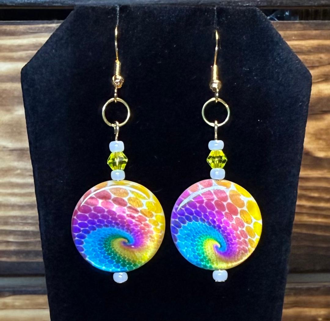 NEW Round Hippie Tie Dye Coin Shaped Earrings w/ Faceted Glass Yellow Beads