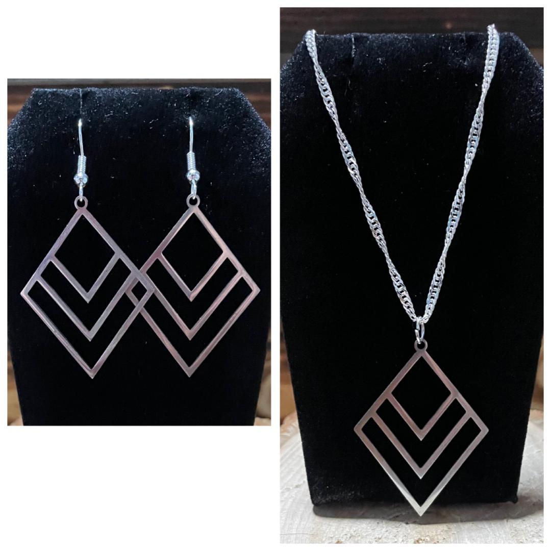 NEW Modern Art Triangle Stainless Steel 18" Necklace & Earrings Set