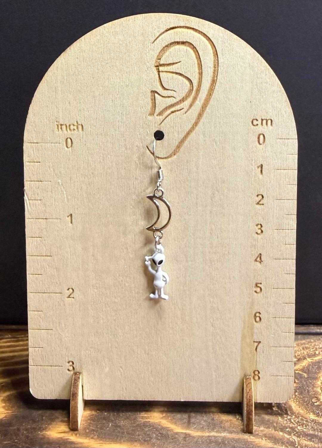 NEW Little White Alien Earrings w/ Hollow Crescent Moon