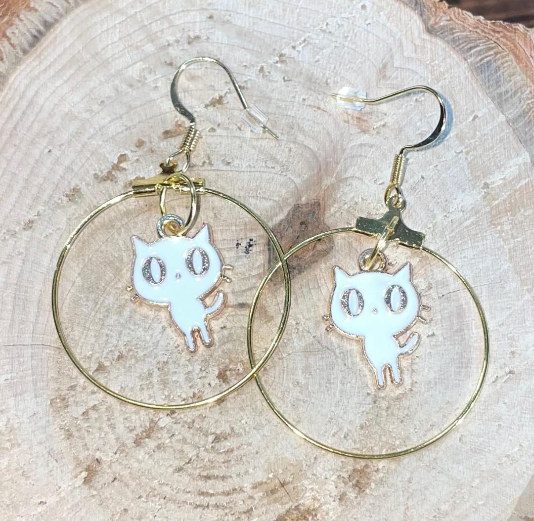 NEW Retro Atomic Cat White Enamel Gold Hoop Earrings