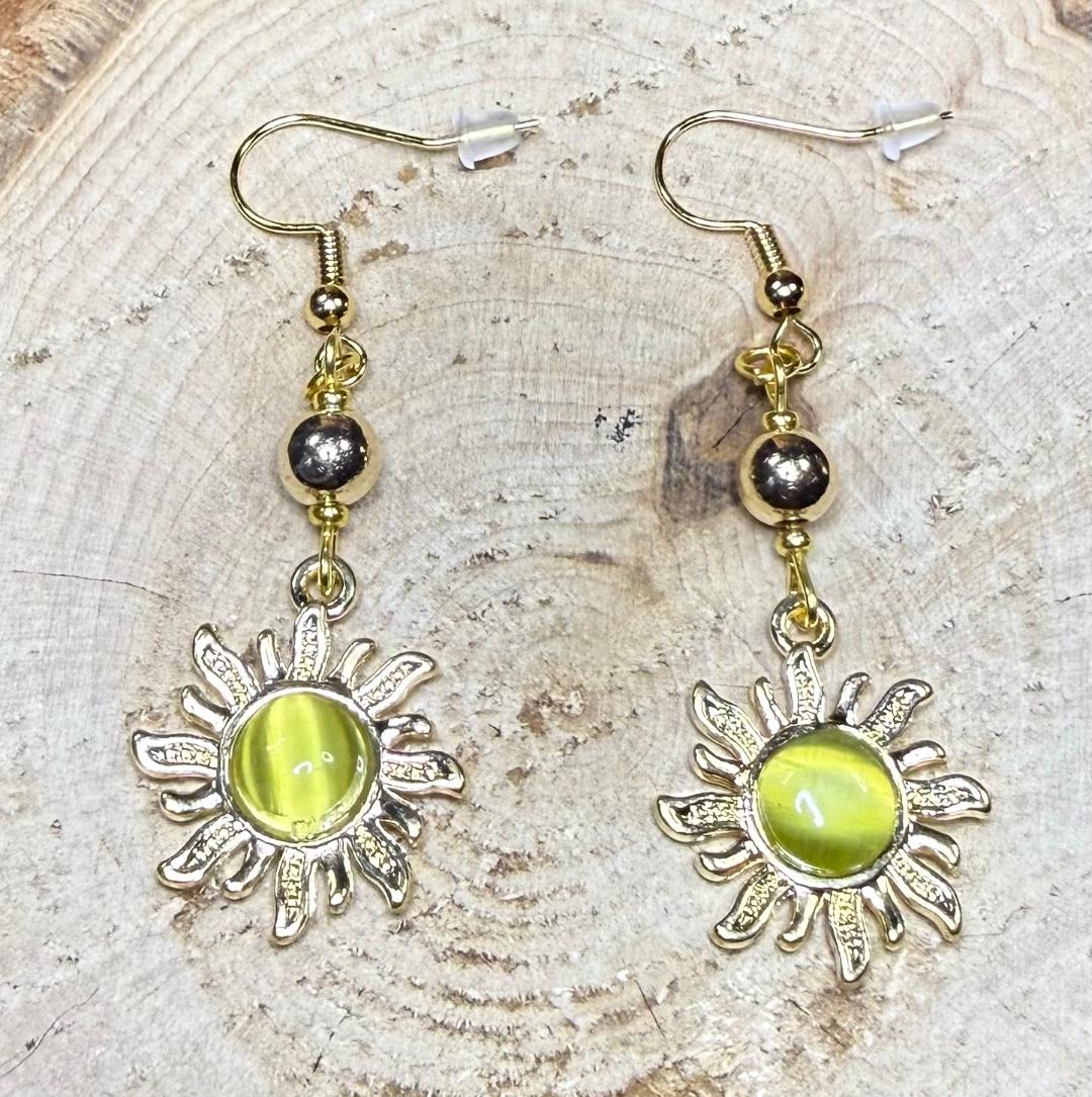 NEW Yellow/Green Cat's Eye Center Sunburst Earrings w/ Beads