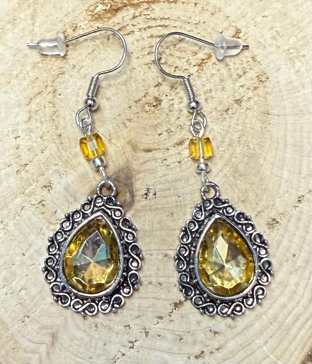 NEW Filigree Yellow Rhinestone & Glass Bead Earrings